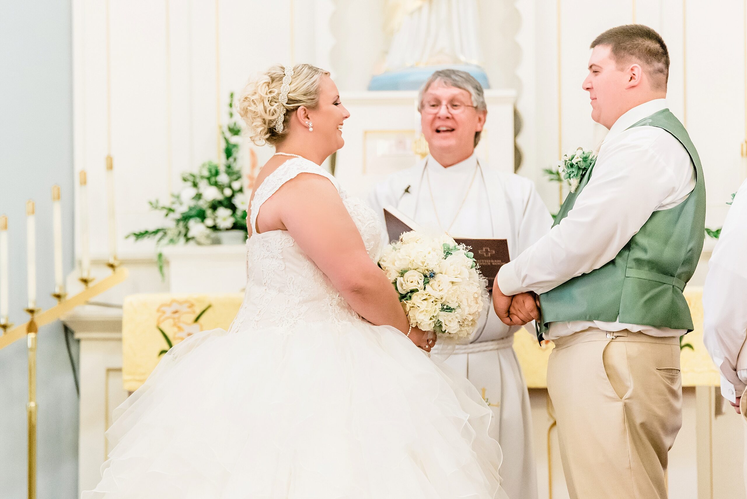 midwest wedding st james church ceremony