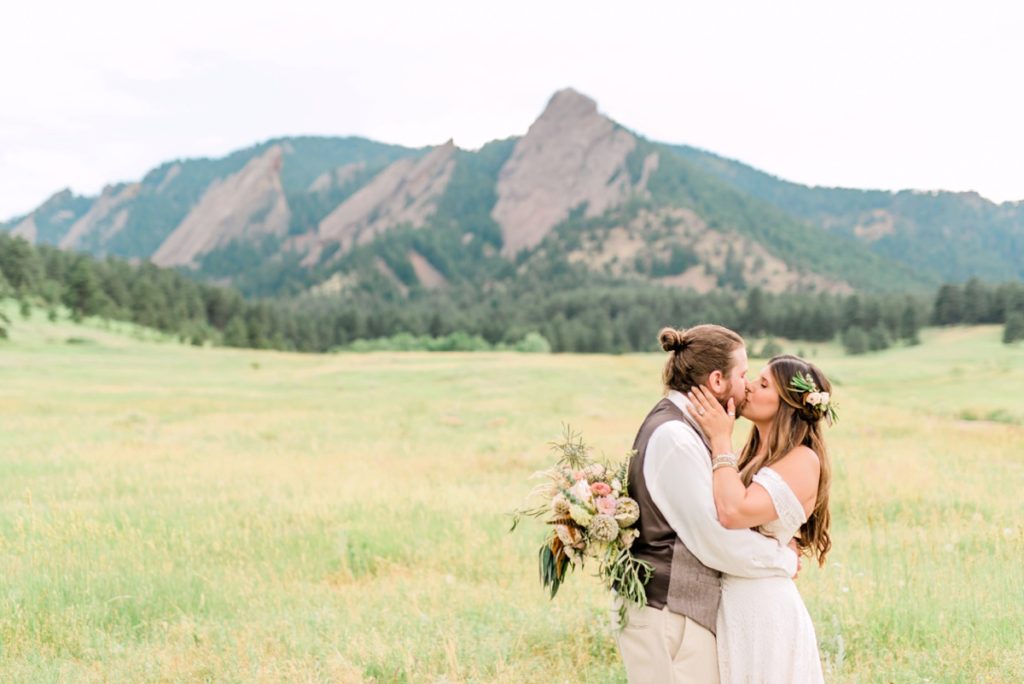 The Dove House at Lionsgate Colorado Wedding